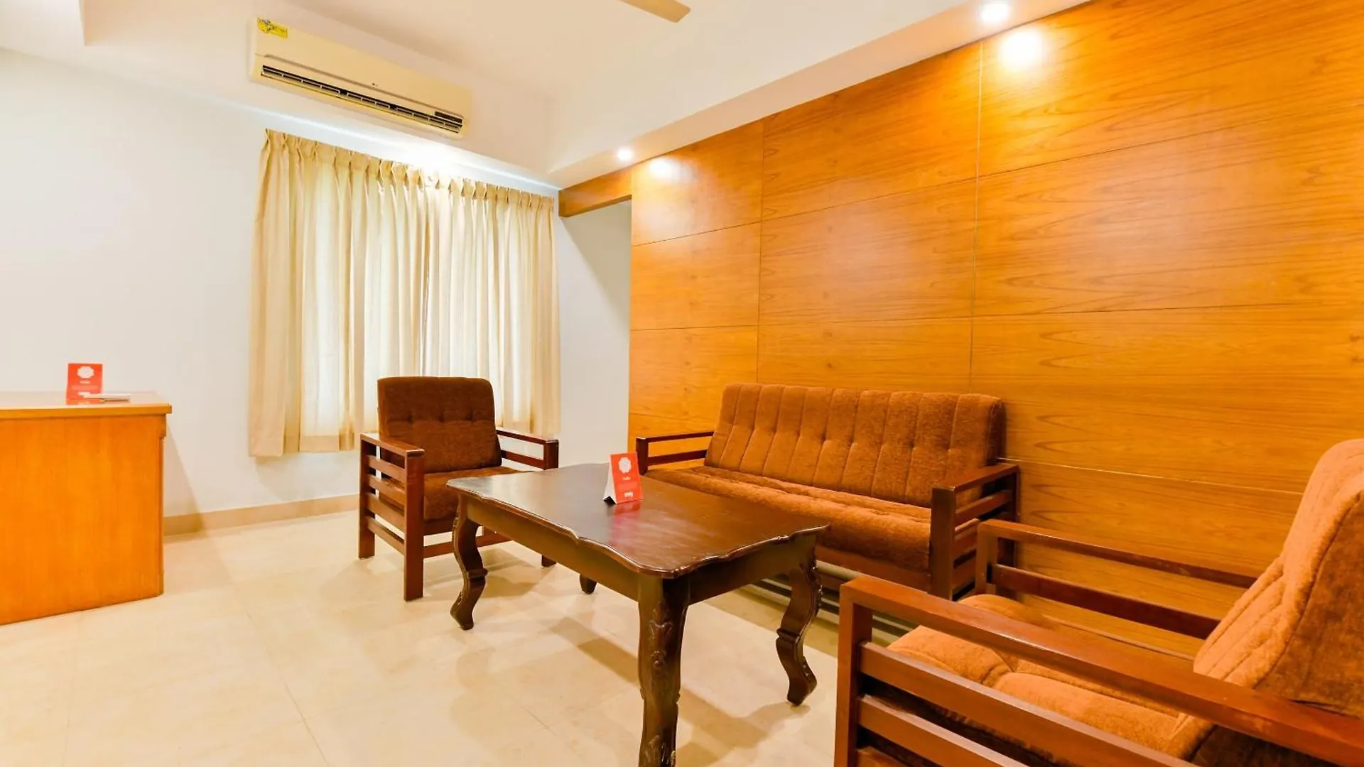 Super Townhouse Vembanad Tourist Home Vaikom Hotel